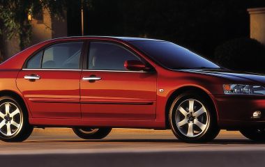 Обзор Mitsubishi Galant 2002 года: характеристики и особенности