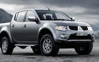 Фотографии Mitsubishi L200 – картинки и фото модели